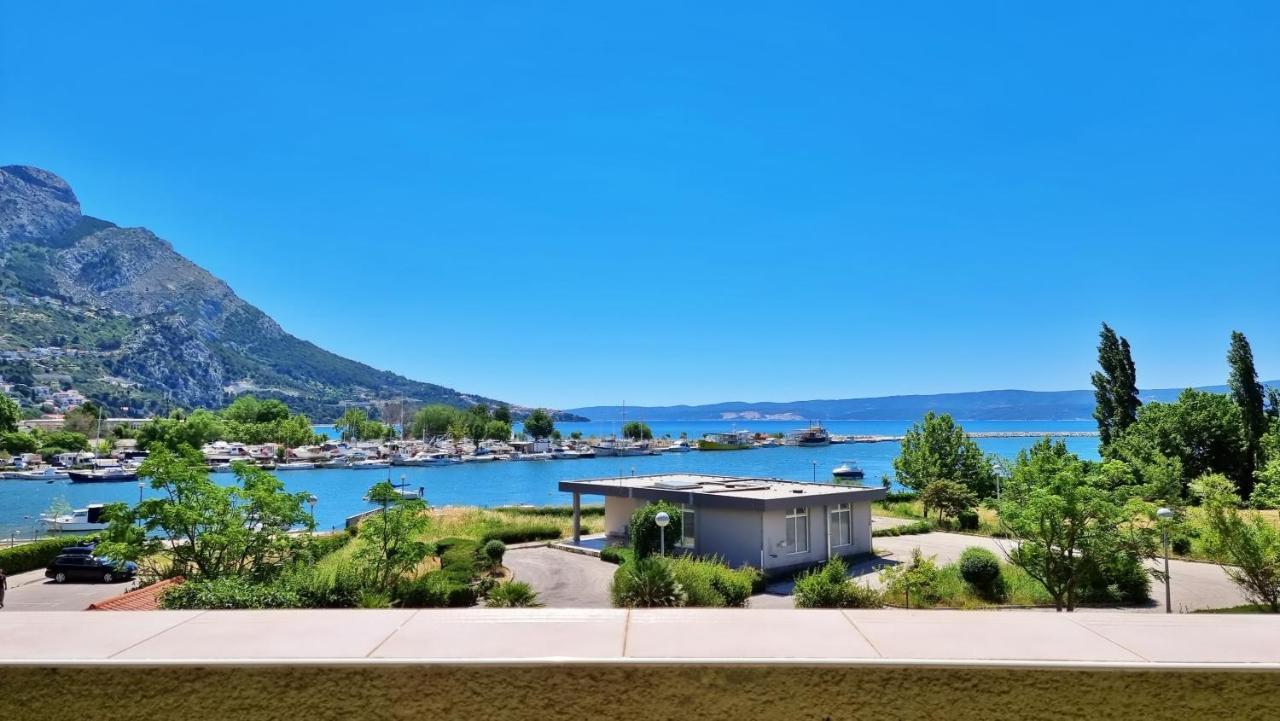 Apartment Cesarica Omiš Εξωτερικό φωτογραφία
